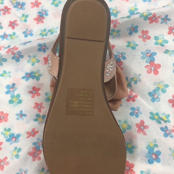 Material girl Bow rhinestone sandals - Picture 8 of 8